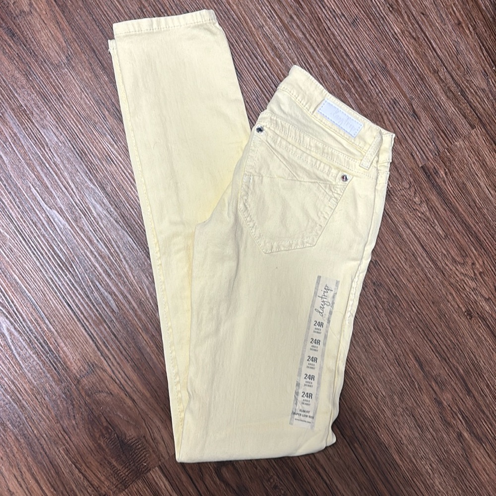 Day trip skinny jeans